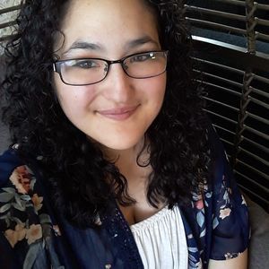 Meet your Posher, Clarissa